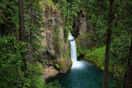 Toketee Falls, North Umpqua River, Oregon