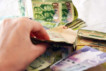 Interratial payment - white woman and black money