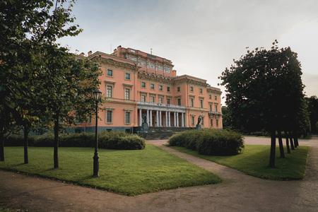 St. Petersburg, Russia, 22 Septeber 2017, Mikhailovsky Palace. St. Petersburg. Main gate.のeditorial素材