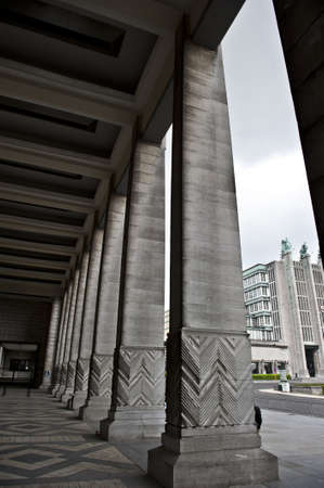 Pillars along a side, covered walkway outside of the Brussels Expo in Heysel. の写真素材