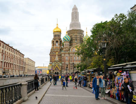 Saint Petersburg, Russia, august 2019. The church of the Savior on Blood seen from Griboedov canalのeditorial素材
