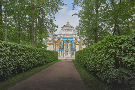 Hermitage Pavilion in Catherine Park in Tsarskoye Selo. The construction of the pavilion was built in 1743-1753 by Bartolomeo Rastrelli. Two-storey octagonal pavilion with four extensions on the sides. The island is located on the island of the island, suのeditorial素材