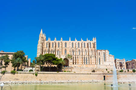 Palma de Mallorca, port marina Majorca Cathedralのeditorial素材