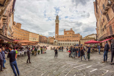 March 14, 2017 - Siena - Italy: View of Piazza del Campo in the city of Siena (Tuscany -Italy). Fish eye.のeditorial素材
