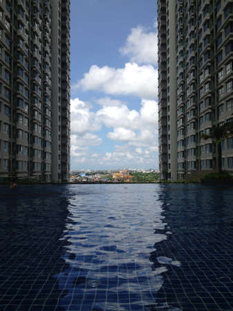 Swimming pool between buildingsの素材