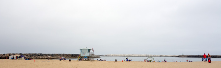 VENTURA, CA, USA - JULY 4, 2013: Beachgoers  enjoying holiday at Ventura city beach near Harbor Village, Southern Californiaのeditorial素材