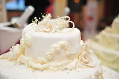 white wedding cake の写真素材