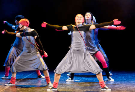 dance performance modern children