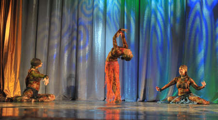 Oriental dance on stage のeditorial素材