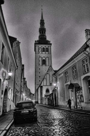 Scenic street view of the Old Town in Tallinn, Estonia.n.のeditorial素材
