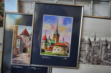 Souvenir pictures with views of Tallinn on the market for tourists.