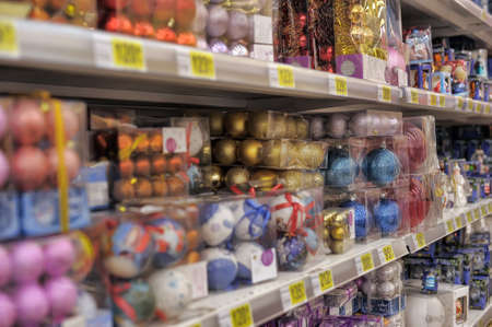 Christmas decorations for the Christmas tree balls on sale.のeditorial素材