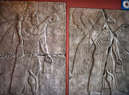 Mesopotamian art war intended to serve as a way to glorify powerful rulers and their connection to divinity.のeditorial素材