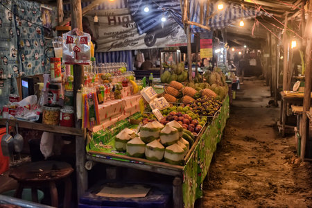 Koh Chang , THAILAND - July 06, 2017; traders at the night market in Thailandのeditorial素材