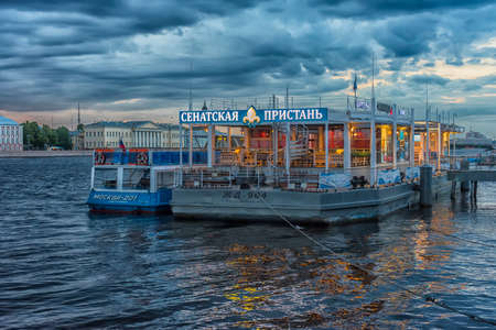 Russia, St. Petersburg 06/15/2018 Pleasure boats on the Neva at nightのeditorial素材