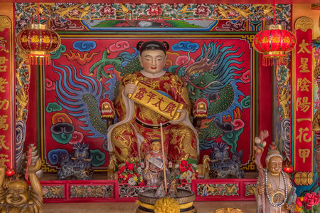 Thailand, Chachoengsao 16,08,2019 At Wat Saman Rattanaram in Chachoengsao, there is a giant Reclining Ganesha which is said to be the biggest in Thailandのeditorial素材