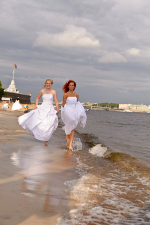 Russia, St. Petersburg, 26.06.2011 Parade of the Bride, Cosmopolitan festival "The Riding Brides", an all-Russian action that takes place simultaneously in many Russian citiesのeditorial素材