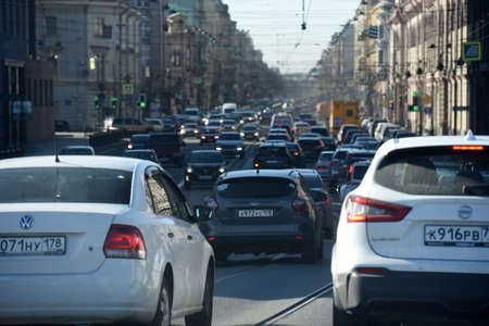 Russia, St. Petersburg 04.05.2020 Traffic jams on the streets of the city in the epidemic of coronavirusのeditorial素材