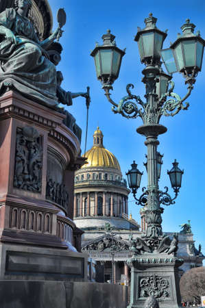 Russia, St. Petersburg 04.05.2020 St. Isaac's Cathedral and the Lanternのeditorial素材