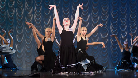 Russia, St. Petersburg, 29.05.2011 Flamenco dance on stage. Beautiful gypsy dancers at a public performのeditorial素材