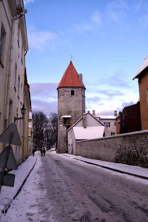 Estonia Tallinn 28,12,2017 City streets in the center of Tallinn in the early morning in winterのeditorial素材
