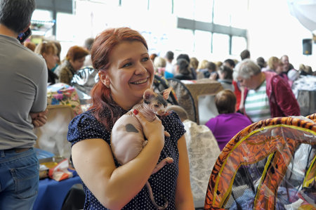 Russia, St. Petersburg 30,05,2016 Unidentified people visit an international exhibition of cats "Catsburg"のeditorial素材