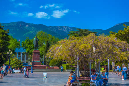 Yalta, Crimea-05/20/2021: City landscape on the Yalta embankment with a gazebo in springのeditorial素材