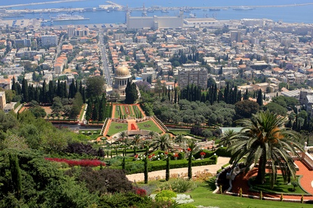 Haifa, Israel - 12 May, 2012: View of Bahai gardens and the Shrine of the Bab on mount Carmelのeditorial素材