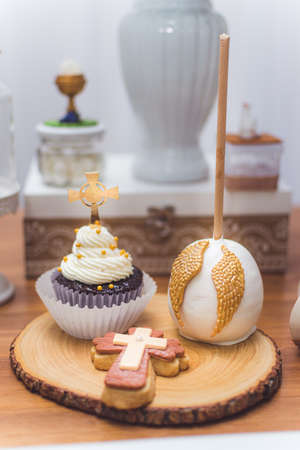 birthday decoration, cookies, sweets, cake, chocolate, cupcake, snacks, flowers, religion conceptの写真素材