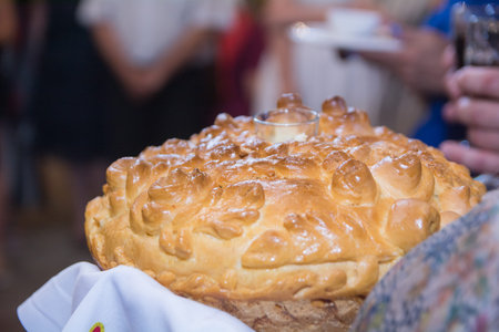 Wedding loaf, Russian traditions at a wedding