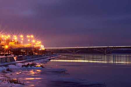 KYIV, UKRAINE-22 January 2017: Few minutes before sunrise. View to the Metro Bridge and the right bank of the Dnipro.のeditorial素材
