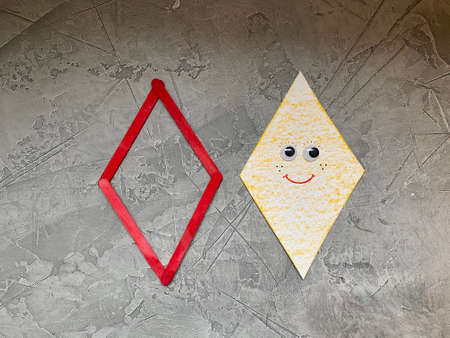 Children's craft, how to make a kite.の写真素材