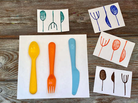 Fork, knife, spoon-simple materials for childrens logic game,の写真素材