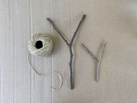 how to make a travel stick from natural materialの写真素材