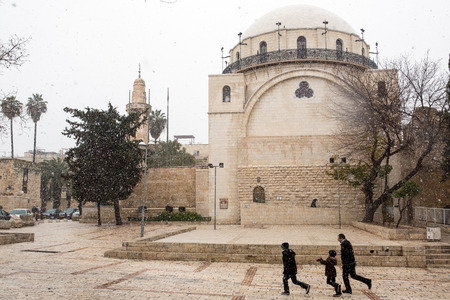 Jerusalem old city synagogue during a snow stormのeditorial素材