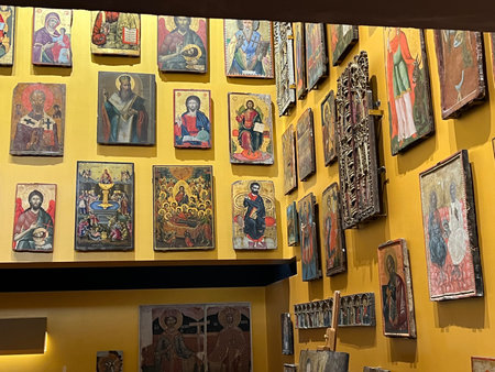 Exhibits of National Art Museum, of Medieval Art , Gothic style hall
