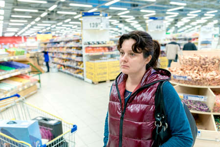 woman in the supermarketの写真素材
