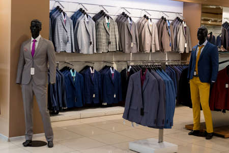 The mannequin in the store advertises clothesの写真素材