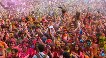 ISTANBUL, TURKEY - MAY 17, 2015: People gather and have fun in Kurucesme Arena after Color Up Run, Istanbulのeditorial素材