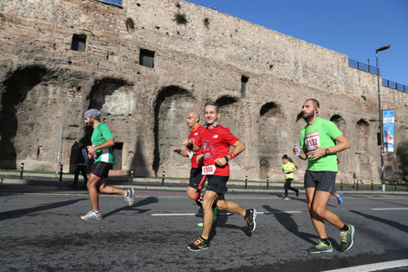 ISTANBUL, TURKEY - NOVEMBER 13, 2016: Athletes running in 38. Istanbul marathon which includes two continents in one race. Marathon starts on the Asian side and finishs in European side of Istanbul.のeditorial素材