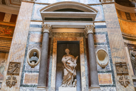 ROME, ITALY - AUGUST 21, 2018: Statue in Pantheon, Rome cityのeditorial素材