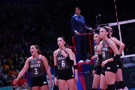 ANKARA, TURKIYE - JUNE 04, 2022: Turkiye players in Bulgaria VNL Pool match in Ankara Arenaのeditorial素材