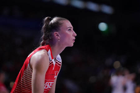 ANKARA, TURKIYE - JULY 14, 2022: Ismailoglu Meliha warming up before Turkiye vs Thailand VNL Quarter Final match in Ankara Arenaのeditorial素材