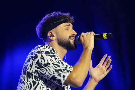 ISTANBUL, TURKIYE - AUGUST 09, 2022: Turkish singer Sefo concert in Uskudar Festのeditorial素材