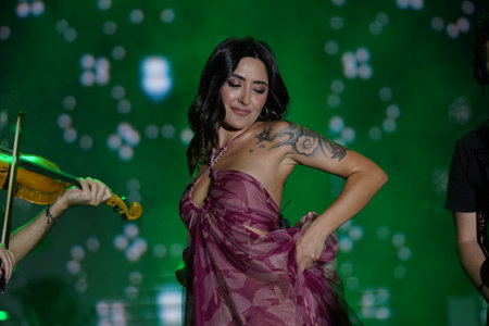iSTANBUL, TURKIYE - SEPTEMBER 16, 2022: Turkish singer Melek Mosso concert in Atasehir Festのeditorial素材
