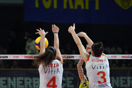 ISTANBUL, TURKIYE - NOVEMBER 02, 2022: Beyza Arici and Tijana Boskovic in action during Fenerbahce Opet vs Eczacibasi Dynavit Turkish Sultans League match in Burhan Felek Sport Hallのeditorial素材