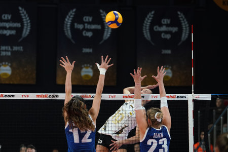 ISTANBUL, TURKIYE - NOVEMBER 06, 2022: Hande Naz Simsek and Ilka Van de Vyver in action during Vakifbank vs Sigorta Shop Turkish Sultans League match in Vakifbank Sport Hallのeditorial素材