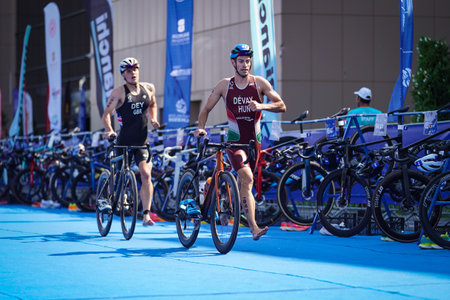 BALIKESIR, TURKIYE - AUGUST 05, 2023: Athletes competing in cycling component of Europe Triathlon Sprint and Relay Championships in Balikesirのeditorial素材