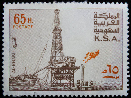 ISTANBUL, TURKEY - DECEMBER 26, 2020: Saudi Arabian stamp shows Al Khafji Oil Rig circa 1977のeditorial素材