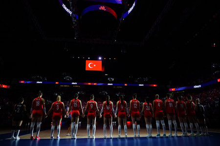 ISTANBUL, TURKIYE - JUNE 22, 2025: Turkey players during Brazil VNL Pool match in Sinan Erdem Domeのeditorial素材